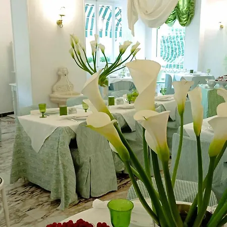 Eveline Portosole Hotel 4*