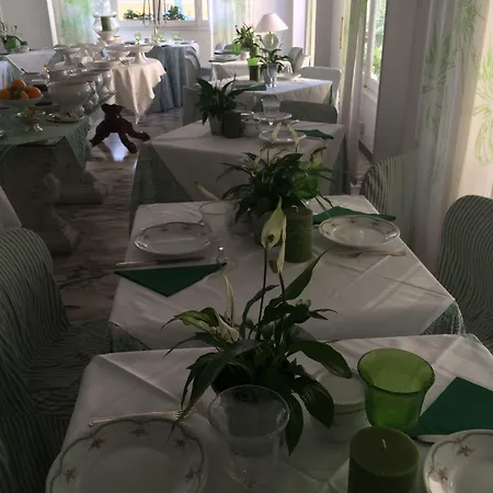 Otel Eveline Portosole