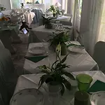 Готель Eveline Portosole