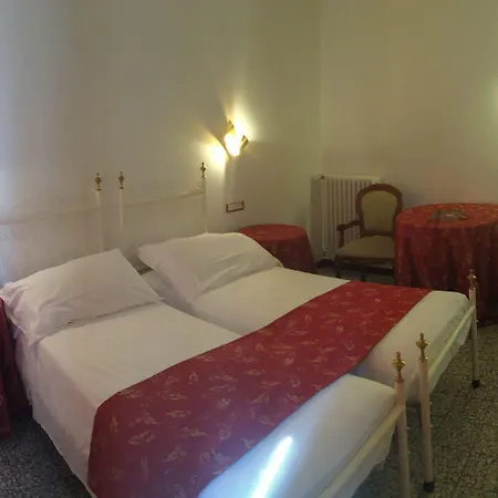 Szálloda Eveline Portosole San Remo