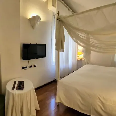 Eveline Portosole Hotel 4*