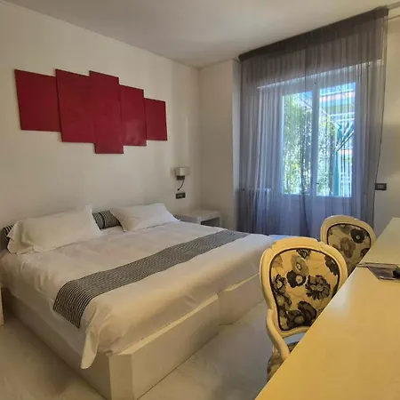 Hotel Eveline Portosole