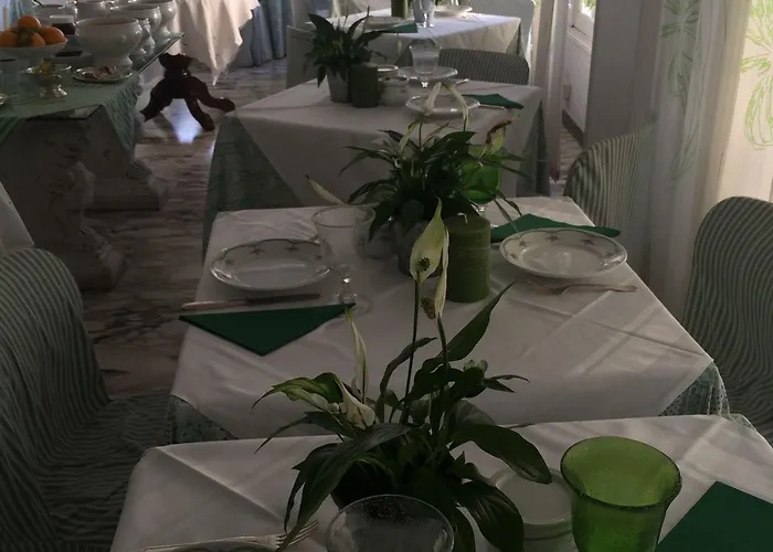 Hotel Eveline Portosole