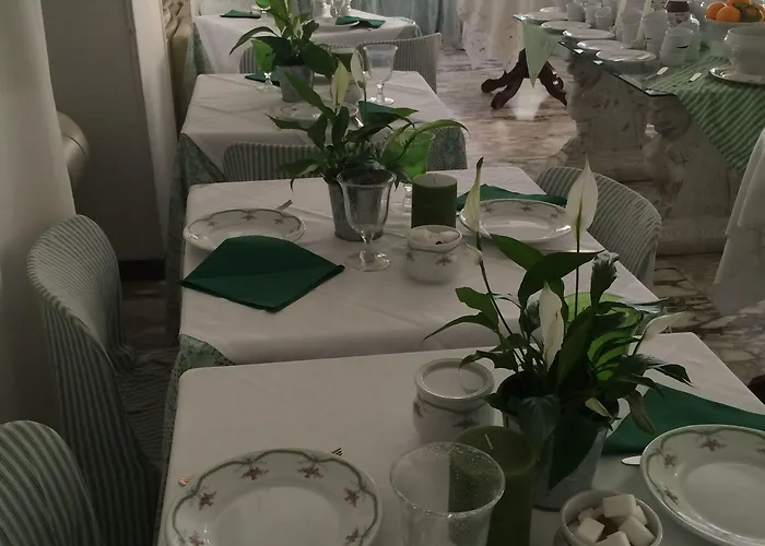 Otel Eveline Portosole