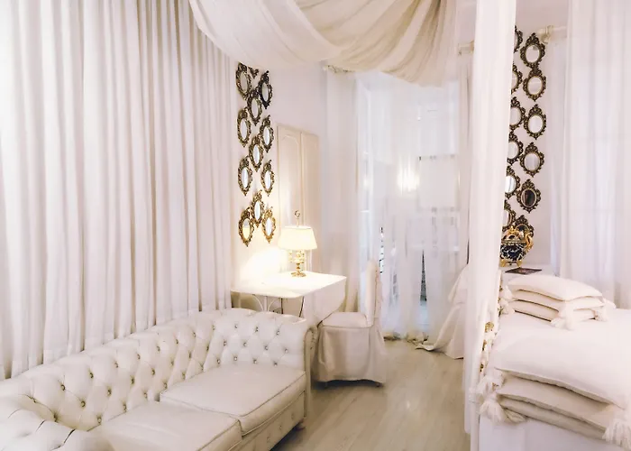 Eveline Portosole فندق 4*